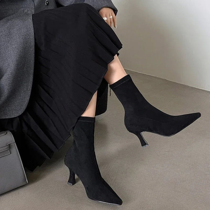 Vintage Women's Pointed Toe Ankle Boots