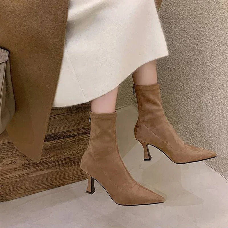 Vintage Women's Pointed Toe Ankle Boots